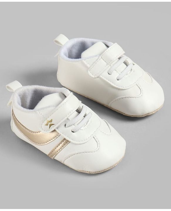 Cute Walk by Babyhug Velcro Closure Solid Booties - Golden