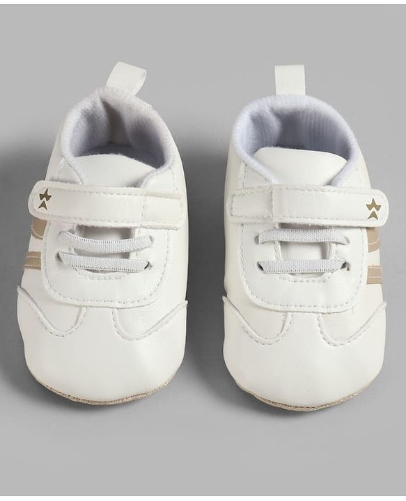 Cute Walk by Babyhug Velcro Closure Solid Booties - Golden