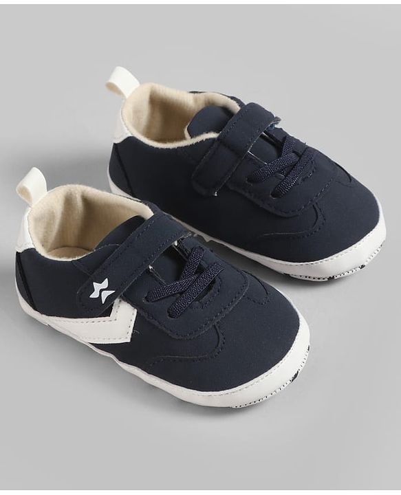 Cute Walk by Babyhug Velcro Closure Solid Booties - Navy Blue