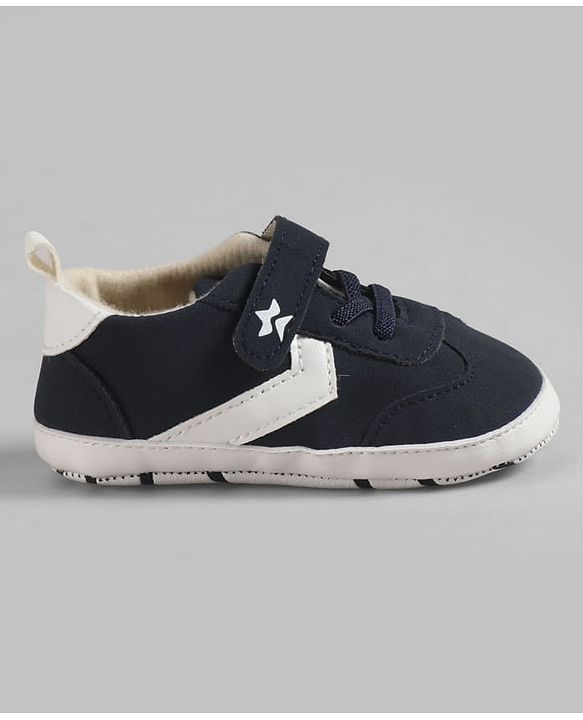 Cute Walk by Babyhug Velcro Closure Solid Booties - Navy Blue