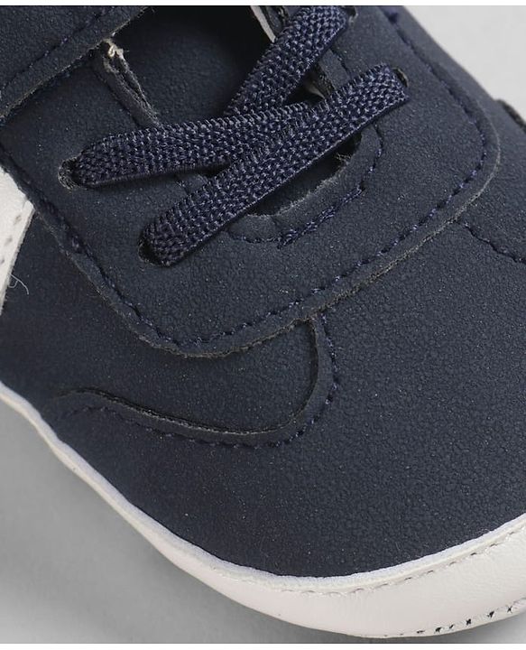 Cute Walk by Babyhug Velcro Closure Solid Booties - Navy Blue