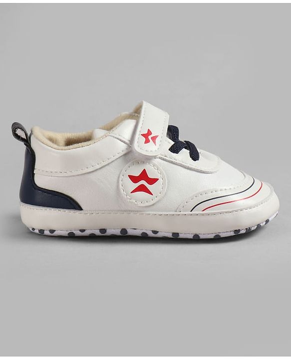 Cute Walk by Babyhug Velcro Closure Solid Booties - White
