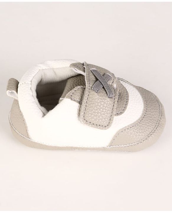 Cute Walk by Babyhug Velcro Closure Solid Booties - Grey