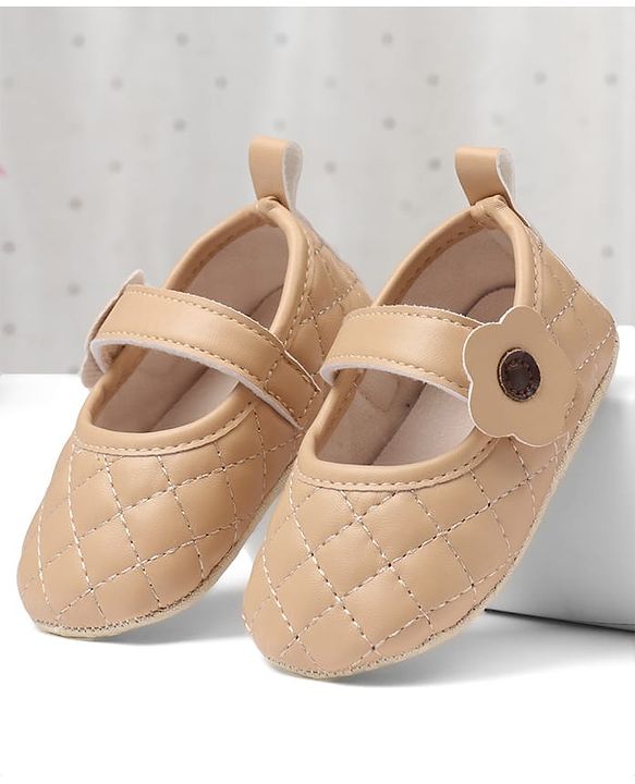 Cute Walk by Babyhug Velcro Closure Embroidered Booties With Floral Applique - Pink