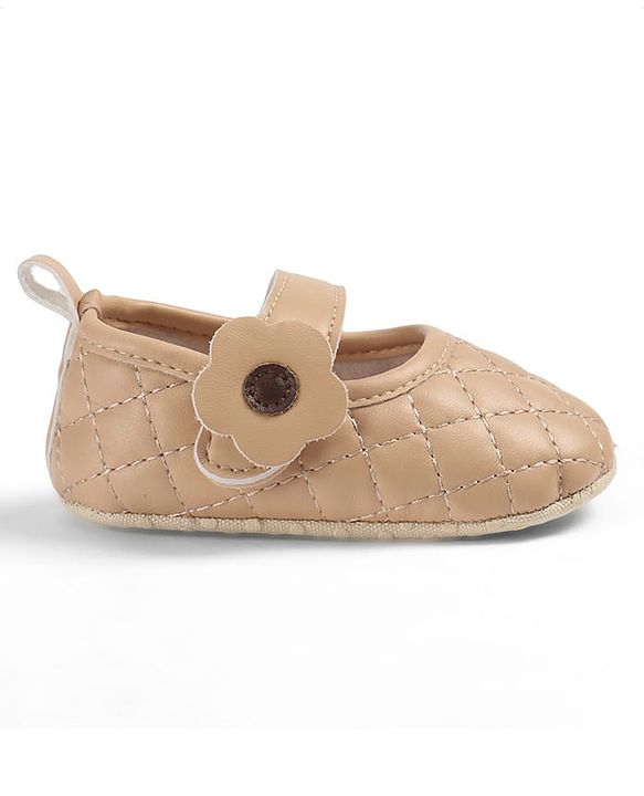 Cute Walk by Babyhug Velcro Closure Embroidered Booties With Floral Applique - Pink