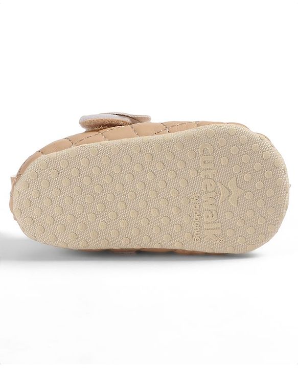 Cute Walk by Babyhug Velcro Closure Embroidered Booties With Floral Applique - Pink