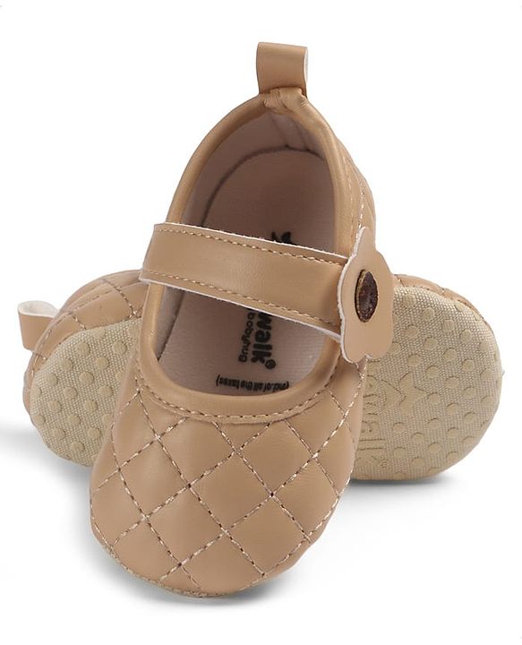 Cute Walk by Babyhug Velcro Closure Embroidered Booties With Floral Applique - Pink