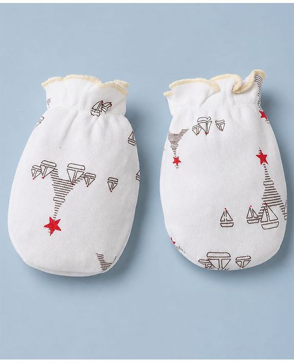 Babyhug 100% Cotton Interlock Knit Mittens & Booties With Paris Print - White