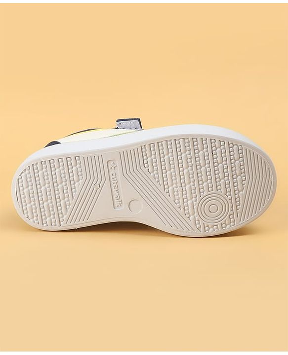 Cute Walk by Babyhug Velcro Closure Solid Casual Shoes - Blue