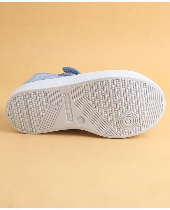 Cute Walk by Babyhug Velcro Closure Casual Shoes with Floral Embroidery - Blue
