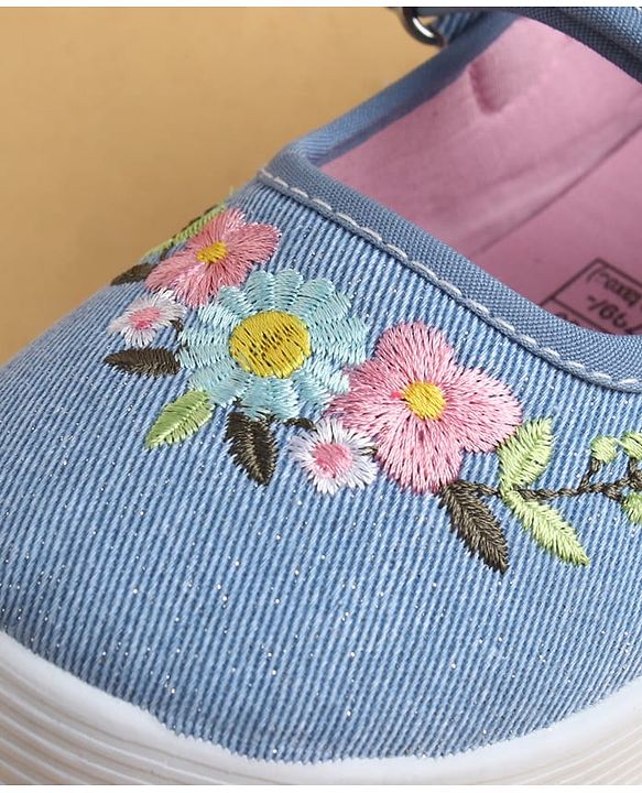Cute Walk by Babyhug Velcro Closure Casual Shoes with Floral Embroidery - Blue