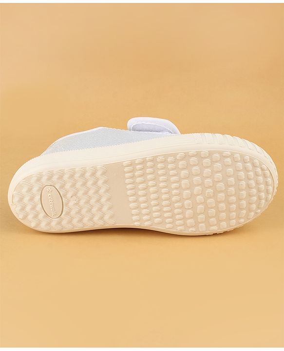 Cute Walk by Babyhug Velcro Closure Casual Shoes With Heart & Wings Applique- Pink