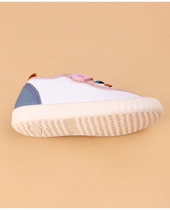 Cute Walk by Babyhug Velcro Closure Casual Shoes With Star Print - Pink