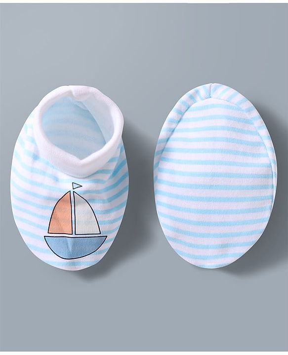 Babyhug 100% Cotton Interlock Knit Striped Mittens & Booties Set With Boat Print - White