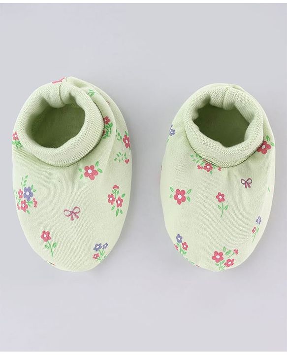 Babyhug 100% Cotton Interlock Knit Cap Mitten & Booties Set With Floral Print & Bow Applique Light Green - Diameter 15 cm