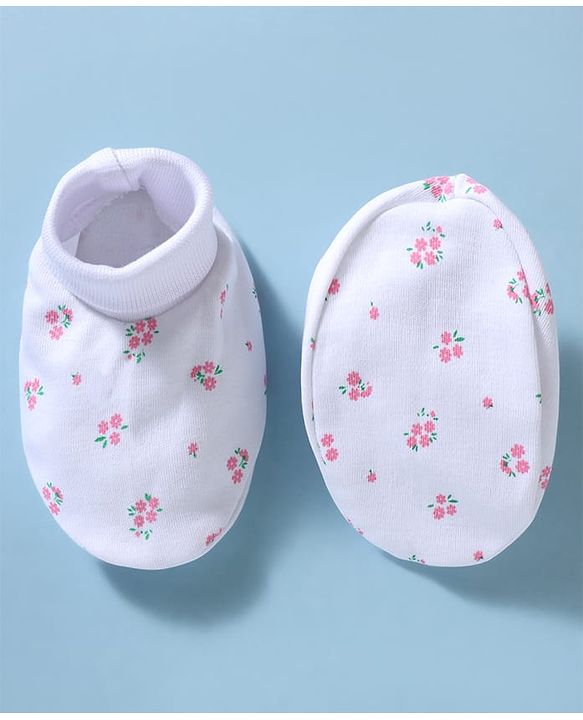 Babyhug 100% Cotton Knit Floral Printed Cap Mittens & Booties Set White - Diameter 15 cm