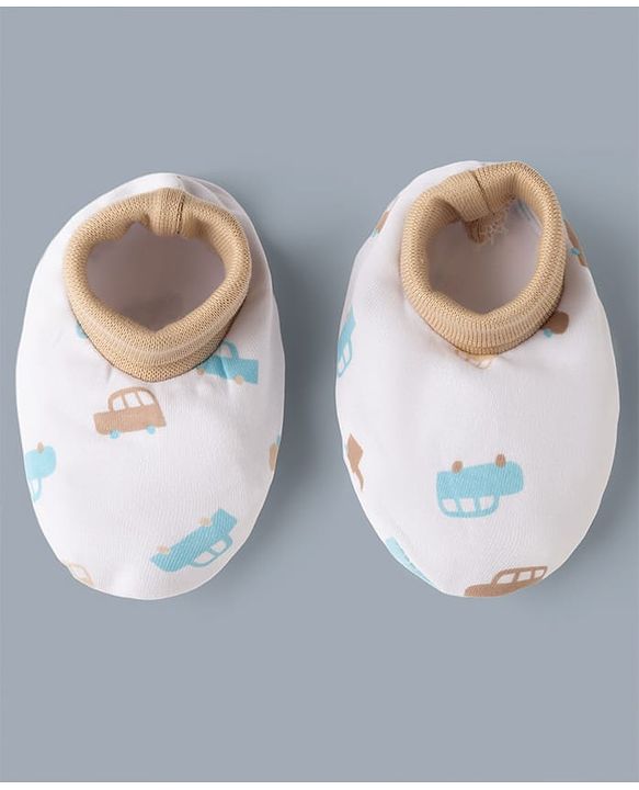 Babyhug 100% Cotton Interlock Knit Cap Mittens & Booties with Vehicle Print White & Beige - Diameter 12 cm