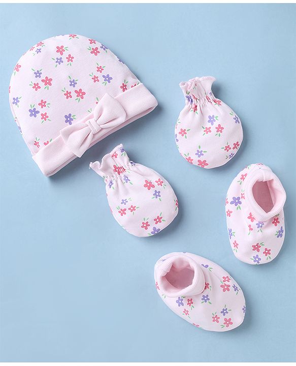 Babyhug 100% Cotton Interlock Knit Caps Mittens & Booties with Dinosaur Print White - Diameter 15.5 cm