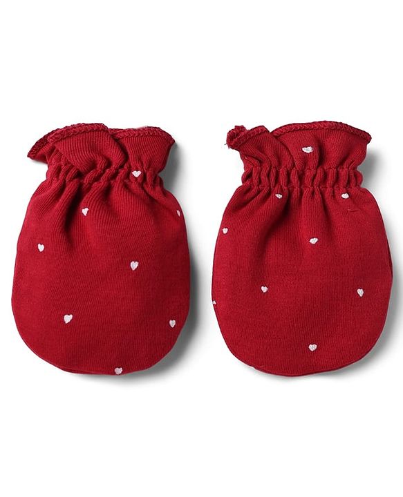Babyhug 100% Cotton Interlock Knit Cap Mittens & Booties With Heart Design Maroon - Diameter 15 cm