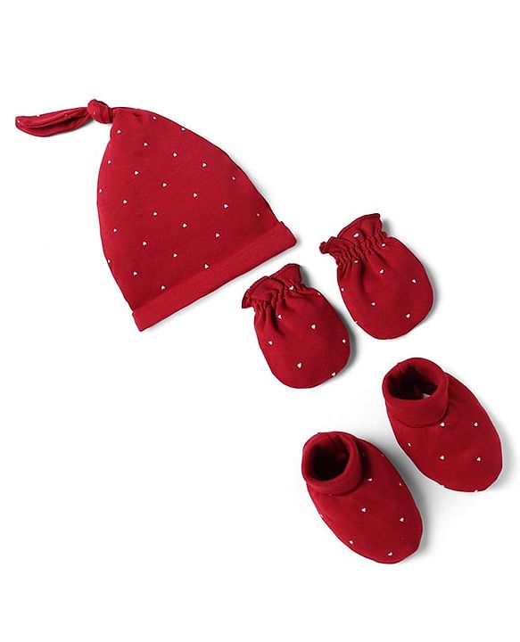 Babyhug 100% Cotton Interlock Knit Cap Mittens & Booties With Heart Design Maroon - Diameter 15 cm