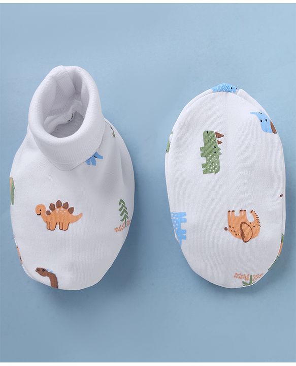 Babyhug 100% Cotton Interlock Knit Caps Mittens & Booties with Elephant Dinosaur Print White - Diameter 14.5 cm