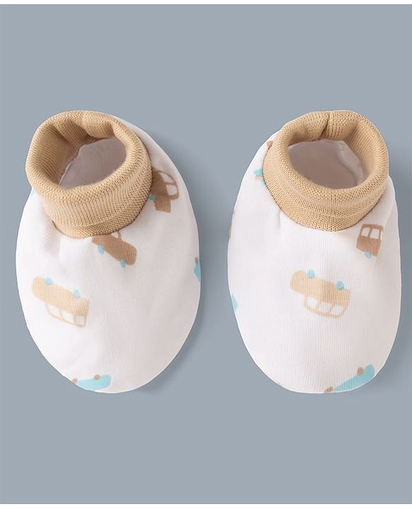 Babyhug 100% Cotton Interlock Knit Mittens & Booties Set With Vehicle & Text Print - White