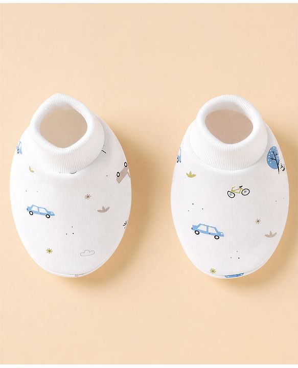 Babyhug 100% Cotton Car Printed Mittens & Booties - White