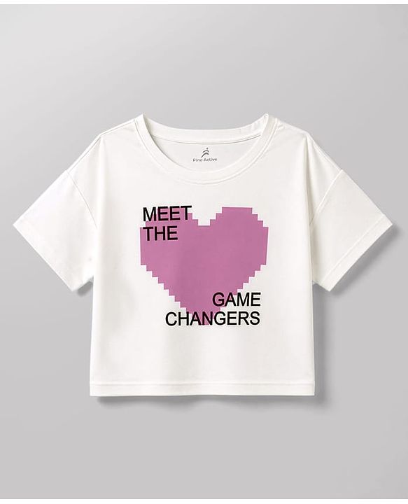Pine Active Knit Drop Shoulder Half Sleeves Cropped T-Shirt Heart Print - White