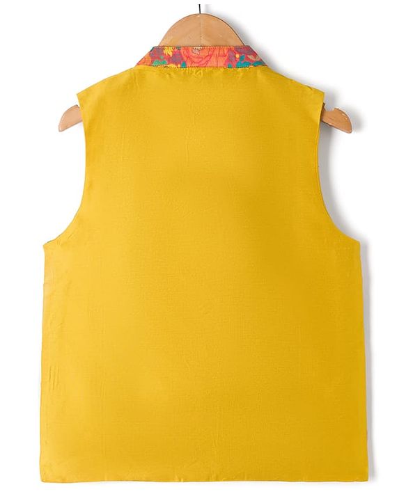 Pine Kids Woven Full Sleeves Floral Printed Kurta & Pyjama Set With Jacket - Yellow