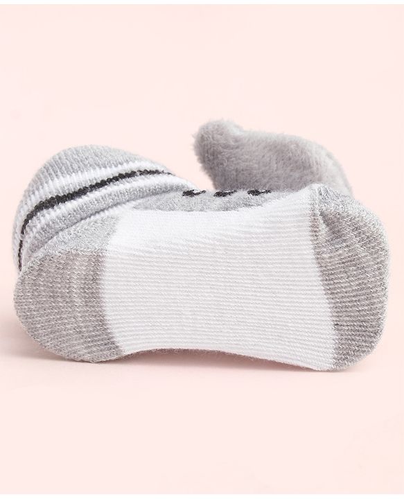 Cute Walk by Babyhug Socks With Large Bear Applique - Light Grey