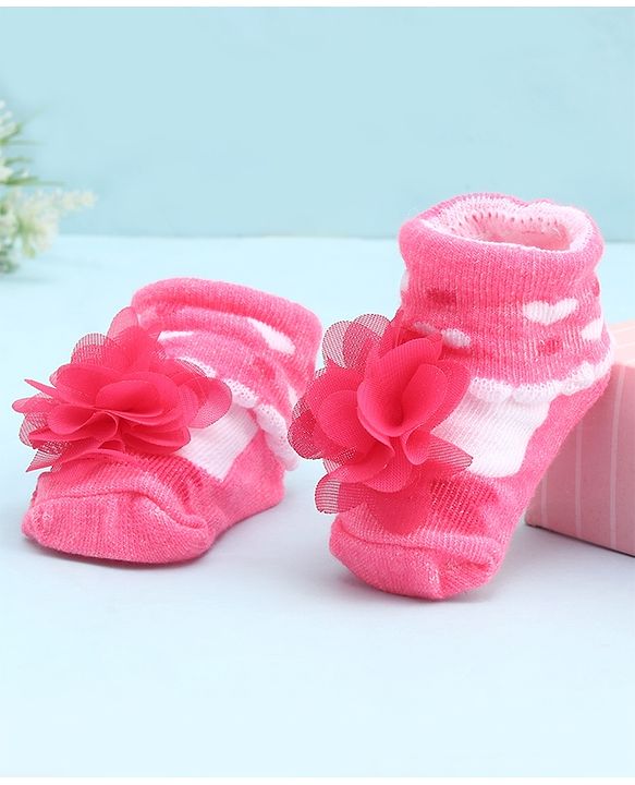 Cute Walk by Babyhug Socks With Large Floral Applique - Dark Pink