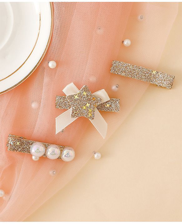 Babyhug Hair Pins And Clips With Shimmer & Pearl Free Size - Gold