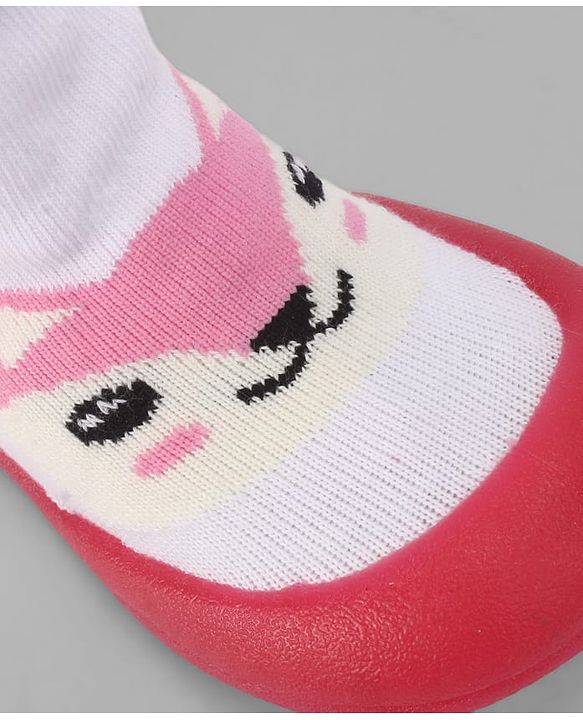 Cute Walk by Babyhug Slip On Closure Sock shoes With Fox Design - Pink