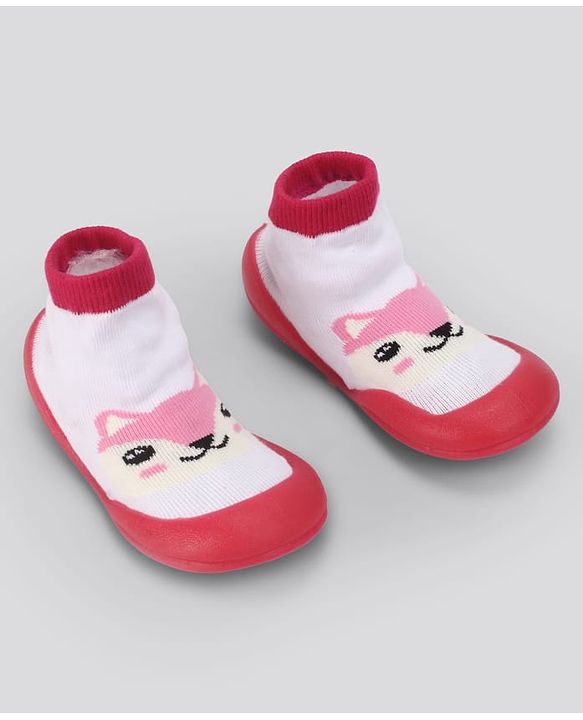 Cute Walk by Babyhug Slip On Closure Sock shoes With Fox Design - Pink