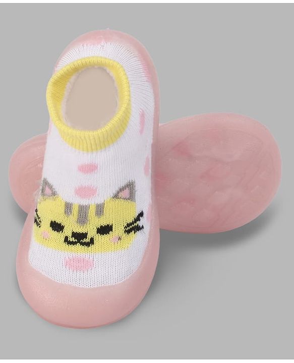 Cute Walk by Babyhug Slip On Closure Sock shoes With Cat Design - Pink & White
