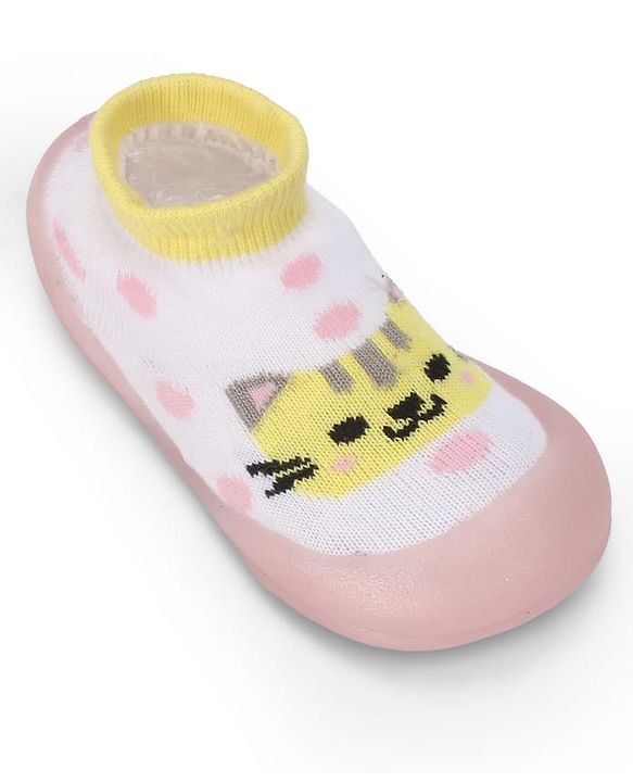 Cute Walk by Babyhug Slip On Closure Sock shoes With Cat Design - Pink & White