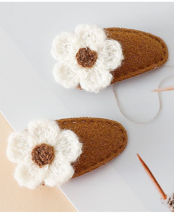 Babyhug Fashion Snap Hair Clips - Brown