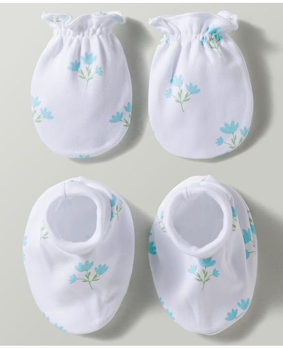 Babyhug 100% Cotton Interlock Knit Mittens & Booties With Floral Print - Multicolor