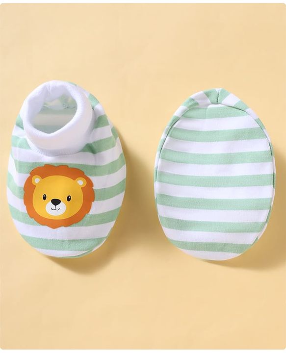 Babyhug 100% Cotton Knit Striped & Lion Printed Mittens & Booties Set - Light Green