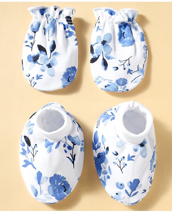 Babyhug 100% Cotton Knit Floral Printed Mittens & Booties Set - Blue