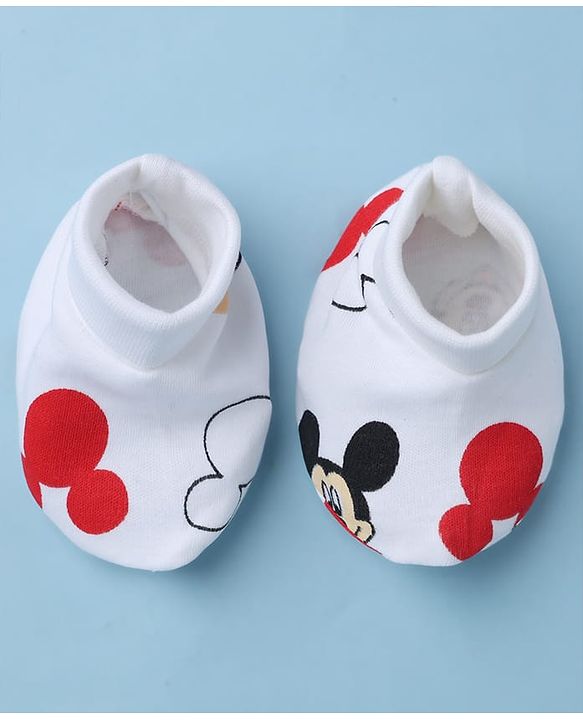 Babyhug Disney 100% Cotton Interlock Knit Cap Mittens & Booties with Mickey Mouse Graphic Print White - Diameter 14.5 cm