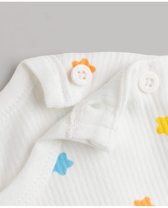 Babyhug Knit Full Sleeves Star Printed Co-Ords Pullover Vest & Leggings Thermal Inner Wear Set With Vest - White