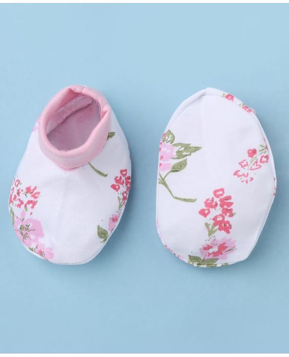 Babyhug 100% Cotton Interlock Knit Floral Printed Cap Mittens & Booties Set White Diameter - 16 cm