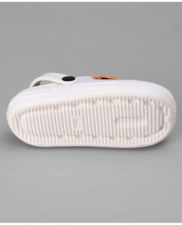 Pine Kids Back Strap Closure Clogs With Applique - White
