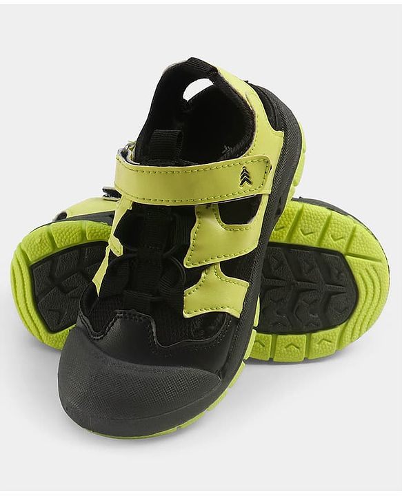 Pine Kids Velcro Closure Solid Sandals With Logo Print - Green