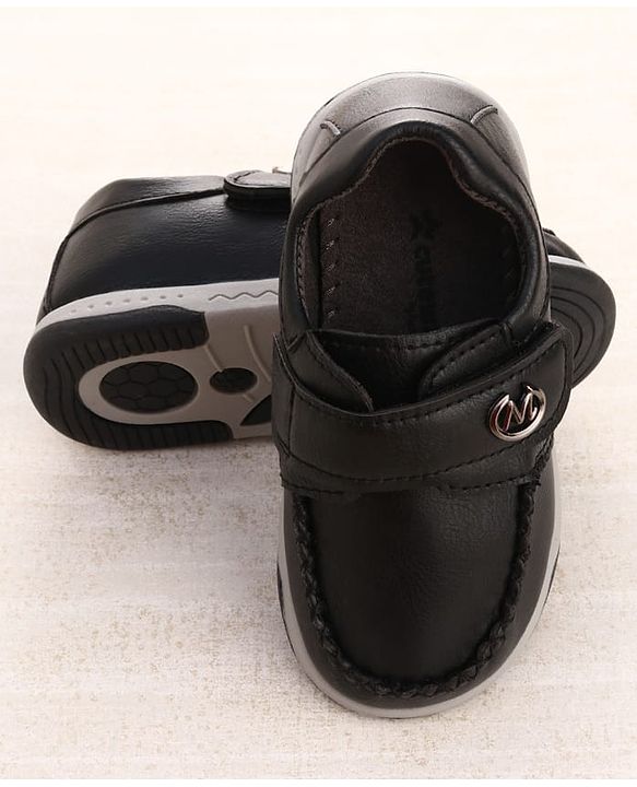 Cute Walk by Babyhug Velcro Closure Party Wear Shoes With Applique - Black