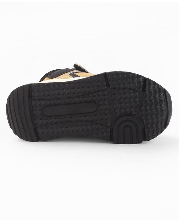 Cute Walk by Babyhug Velcro Closure Solid Winter Shoes - Beige