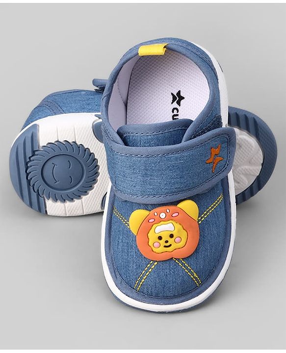 Cute Walk by Babyhug Velcro Closure Musical Casual Shoes With Lion Applique - Blue