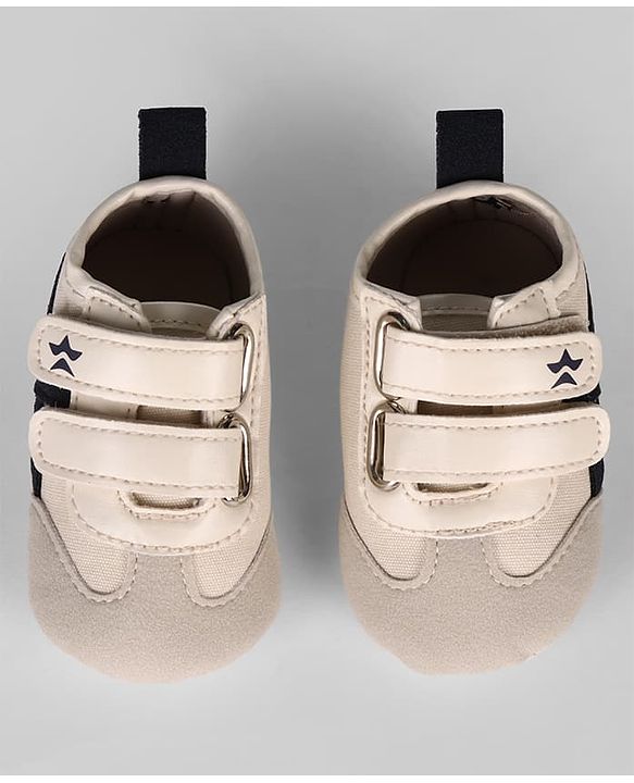 Cute Walk by Babyhug Velcro Closure Solid Booties - Beige