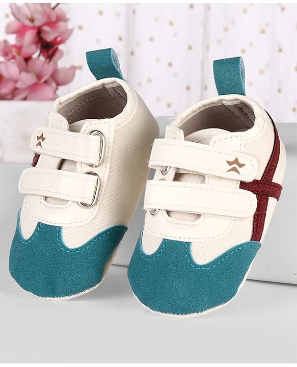 Cute Walk by Babyhug Velcro Closure Solid Booties - Beige